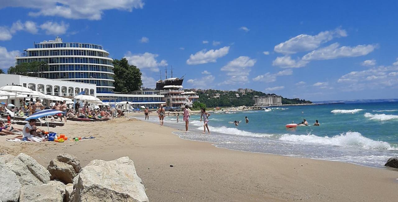 Spa Hotel Sirius Beach - Free Spa Access Saints Constantine and Helena Bagian luar foto