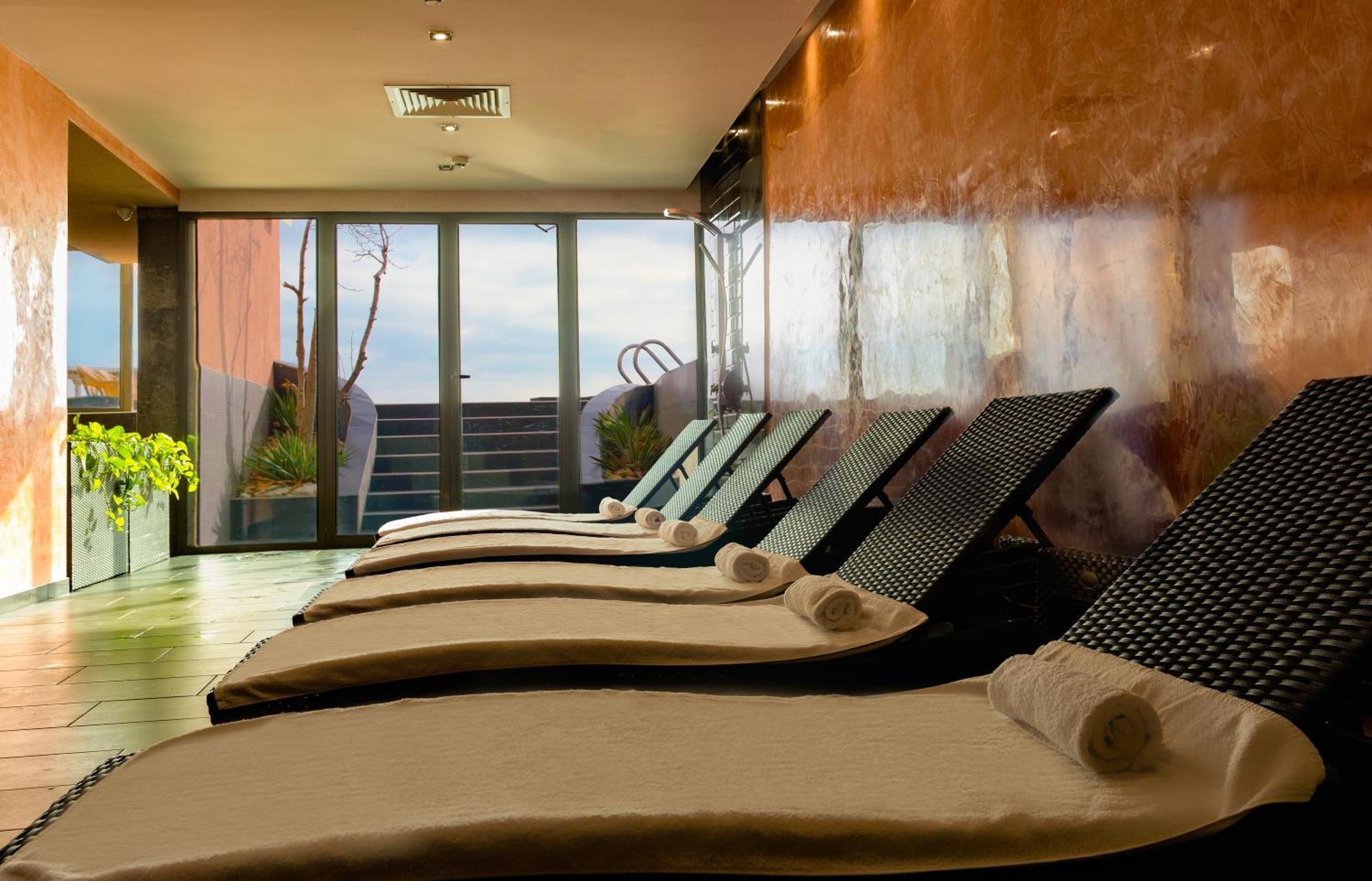Spa Hotel Sirius Beach - Free Spa Access Saints Constantine and Helena Bagian luar foto