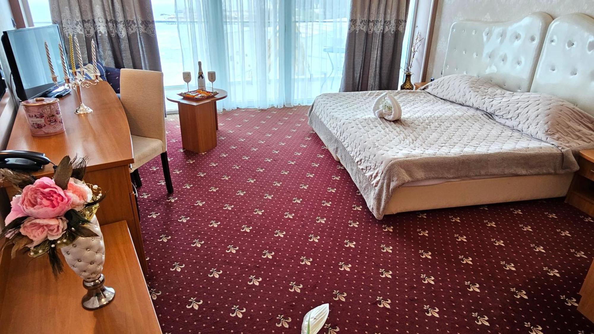 Spa Hotel Sirius Beach - Free Spa Access Saints Constantine and Helena Bagian luar foto